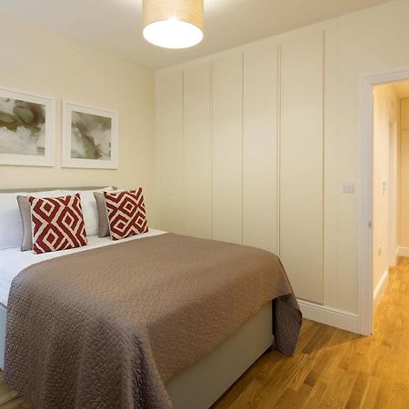 Hammersmith One Лондон Екстер'єр фото